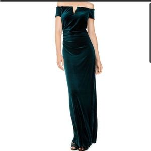 Xscape green velvet dress size 4